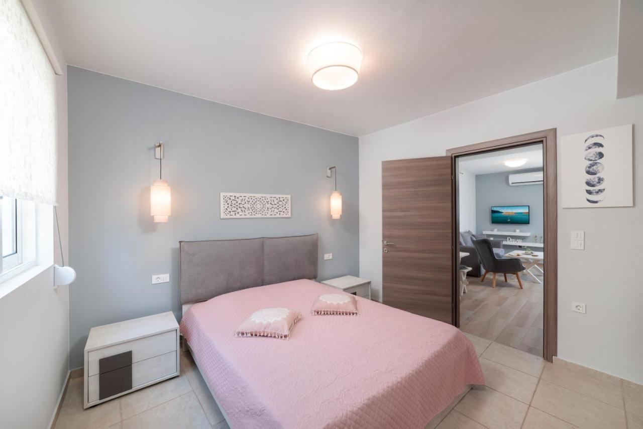 Casademar Lägenhet Agios Nikolaos Exteriör bild